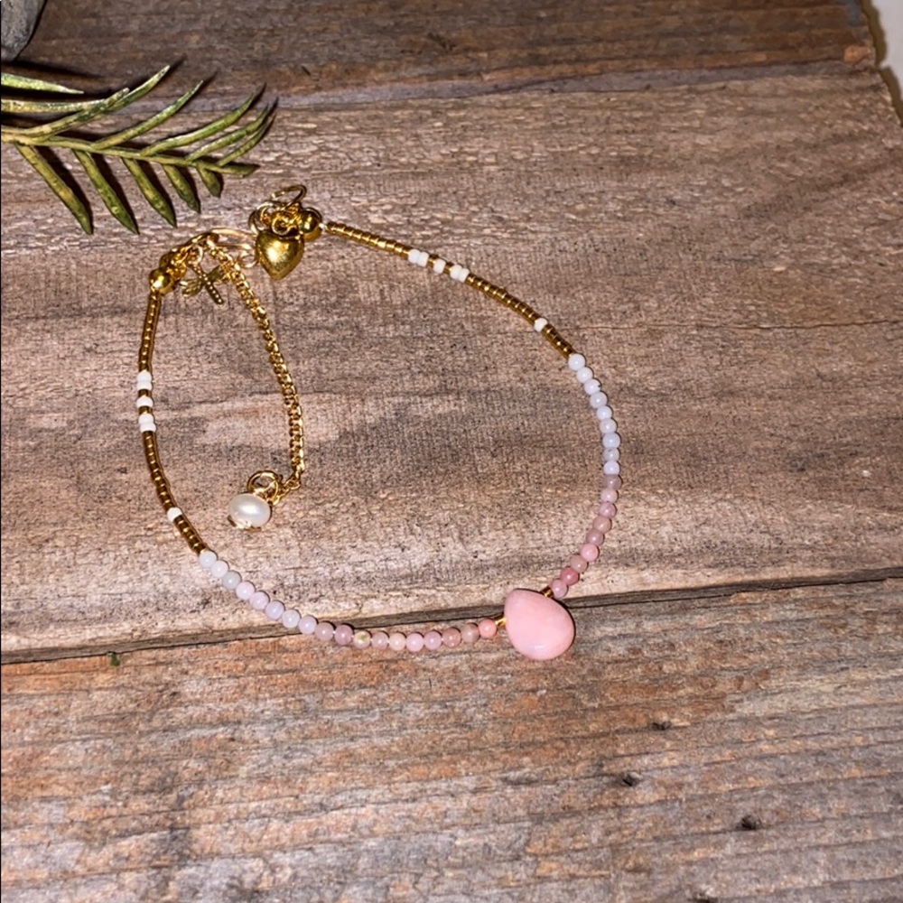 BLUSH GEMSTONE Bracelet